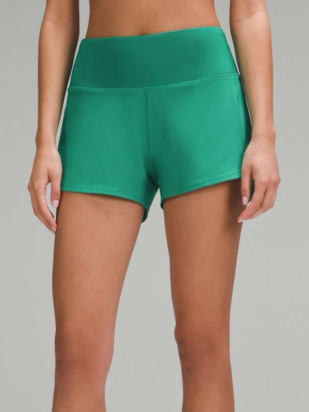 Lululemon Speed Up High-Rise Lined Short 4"
Cascadia Green SZ 8